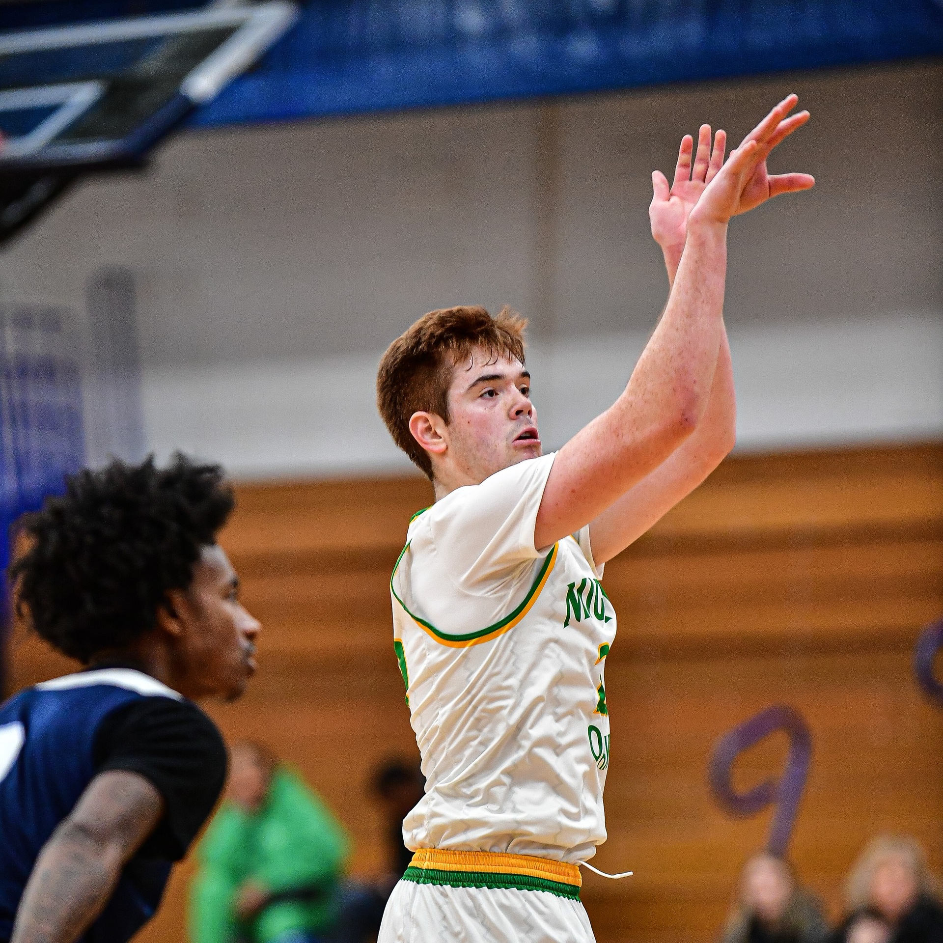 Men's Basketball Remains Perfect in Conference Play in Win Over Five Towns College