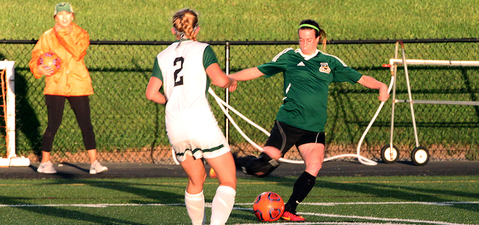 Women's Soccer End Season with Two Straight Wins